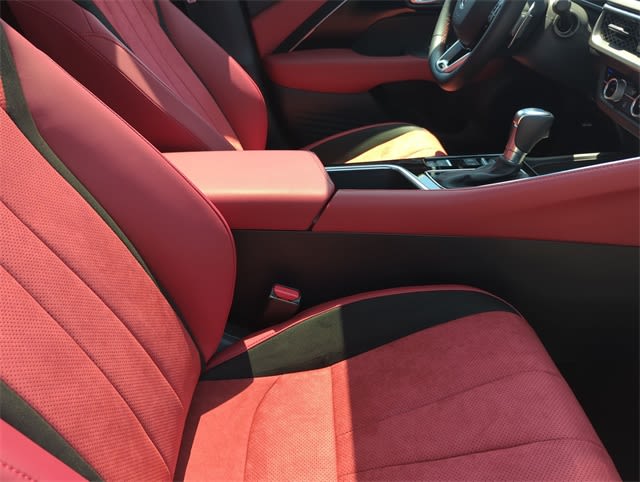 Thumbnail: 2025 Acura ADX - 32