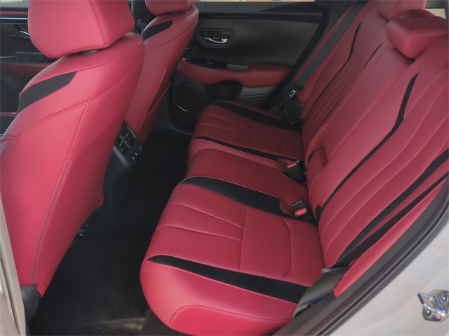 Thumbnail: 2025 Acura ADX - 13