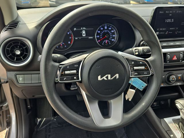 Thumbnail: 2024 Kia Forte - 12