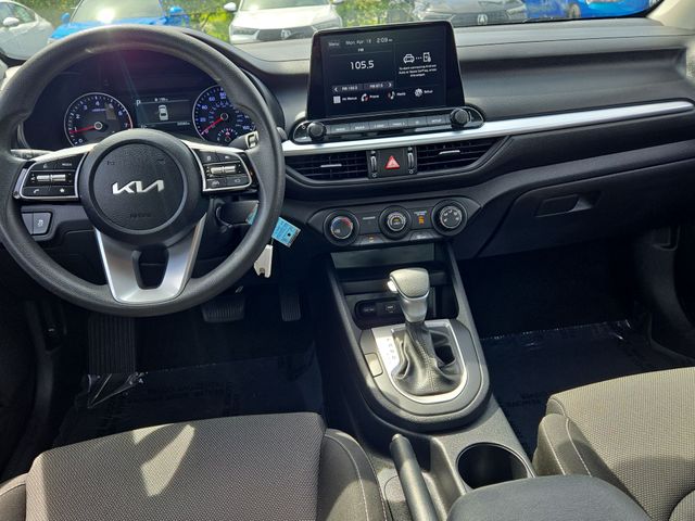 Thumbnail: 2024 Kia Forte - 8