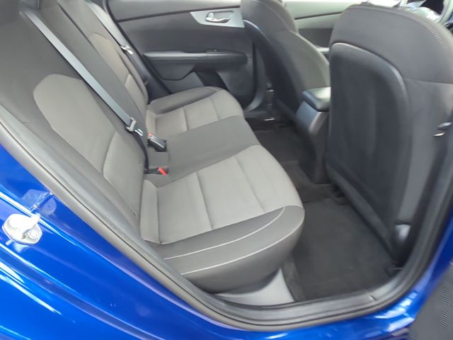 Thumbnail: 2023 Kia Forte - 25