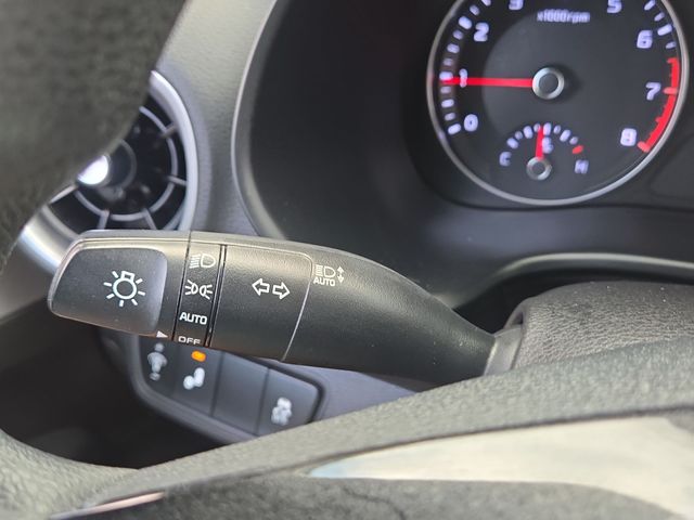 Thumbnail: 2023 Kia Forte - 17