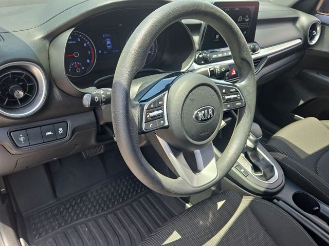 Thumbnail: 2020 Kia Forte - 2