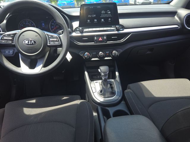 Thumbnail: 2020 Kia Forte - 10