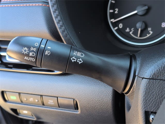 Thumbnail: 2023 Nissan Sentra - 32