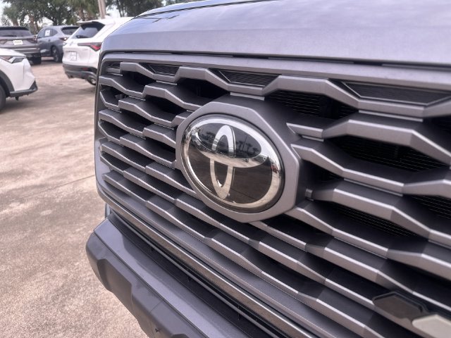 Thumbnail: 2022 Toyota Tacoma - 29