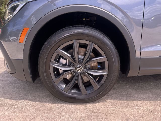 Thumbnail: 2024 Volkswagen Tiguan - 8