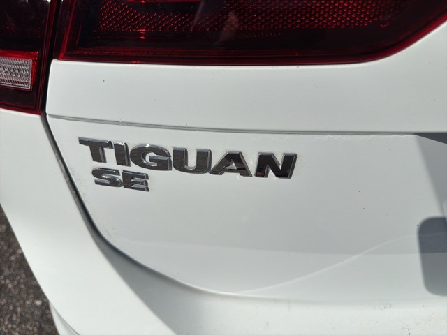 Thumbnail: 2020 Volkswagen Tiguan - 5
