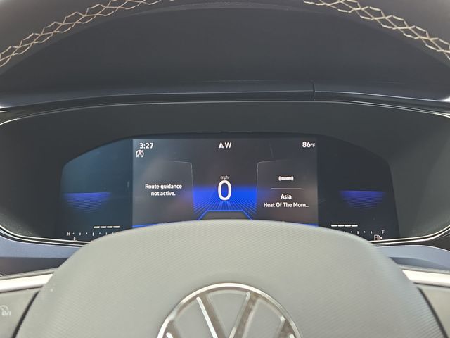 Thumbnail: 2022 Volkswagen Taos - 17