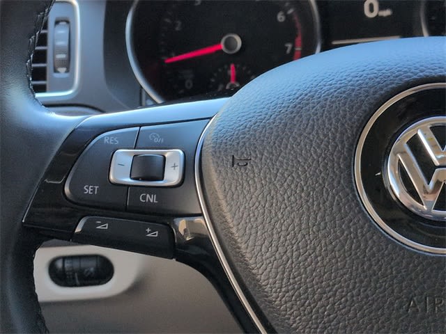 Thumbnail: 2018 Volkswagen Jetta - 31