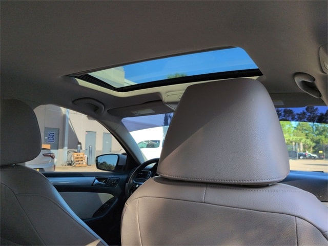 Thumbnail: 2018 Volkswagen Jetta - 29