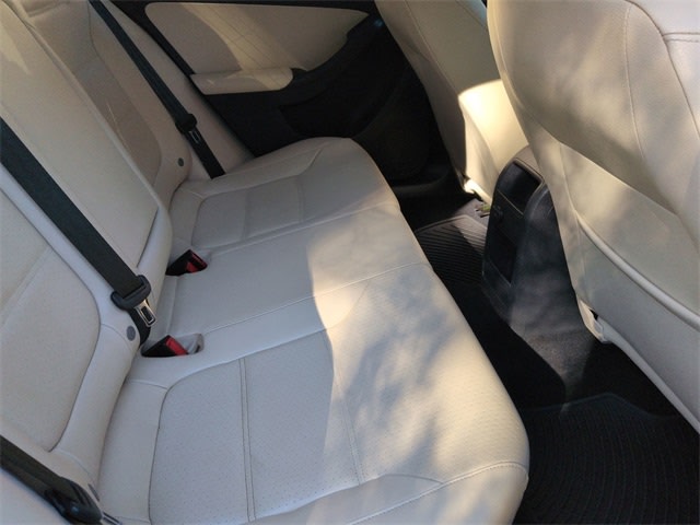 Thumbnail: 2018 Volkswagen Jetta - 12