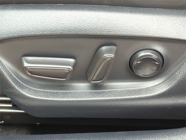 Thumbnail: 2023 Toyota Camry - 27