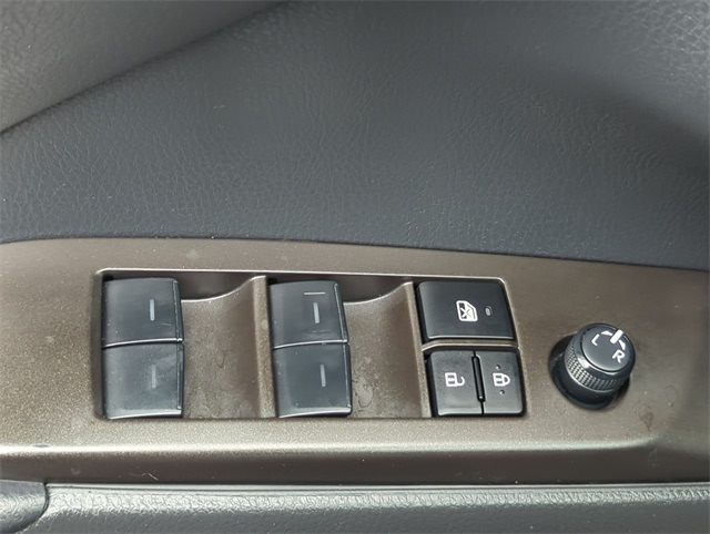 Thumbnail: 2023 Toyota Camry - 38