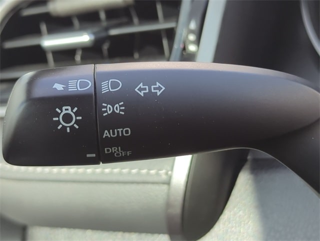 Thumbnail: 2023 Toyota Camry - 33