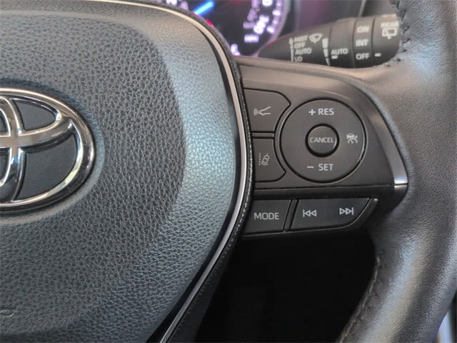 Thumbnail: 2021 Toyota RAV4 - 33