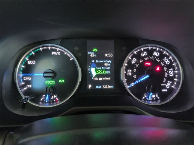 Thumbnail: 2021 Toyota RAV4 - 17