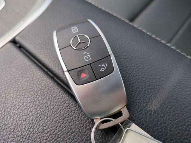 Thumbnail: 2019 Mercedes-Benz C-Class - 18