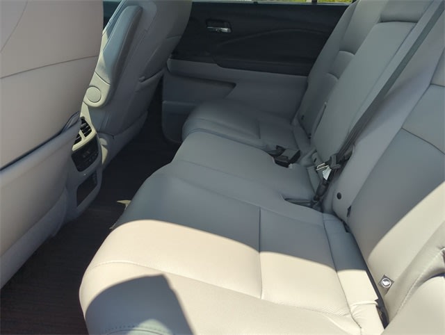 Thumbnail: 2022 Honda Pilot - 28