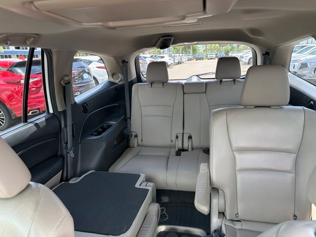 Thumbnail: 2019 Honda Pilot - 35