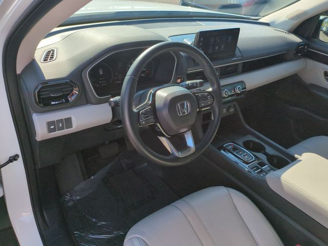 Thumbnail: 2023 Honda Pilot - 2