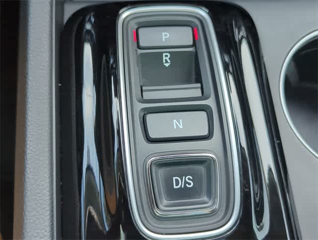 Thumbnail: 2023 Honda Pilot - 16