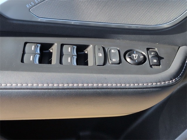 Thumbnail: 2023 Acura RDX - 41