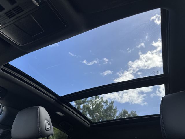 Thumbnail: 2026 Acura RDX - 31