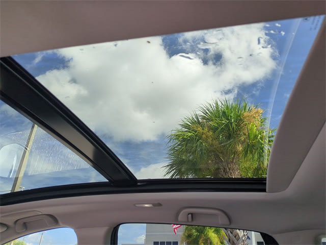 Thumbnail: 2025 Acura RDX - 31