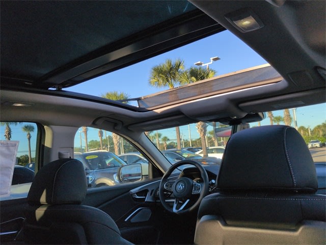 Thumbnail: 2025 Acura RDX - 30