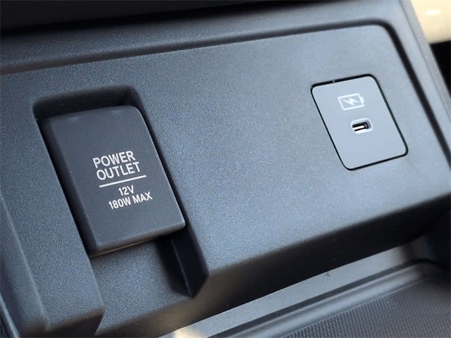 Thumbnail: 2025 Acura RDX - 36