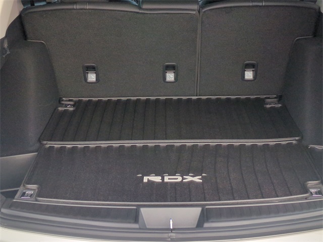 Thumbnail: 2025 Acura RDX - 18