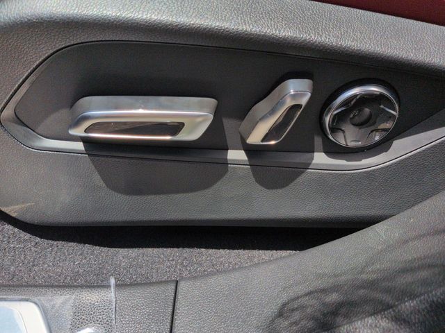 Thumbnail: 2026 Acura RDX - 27