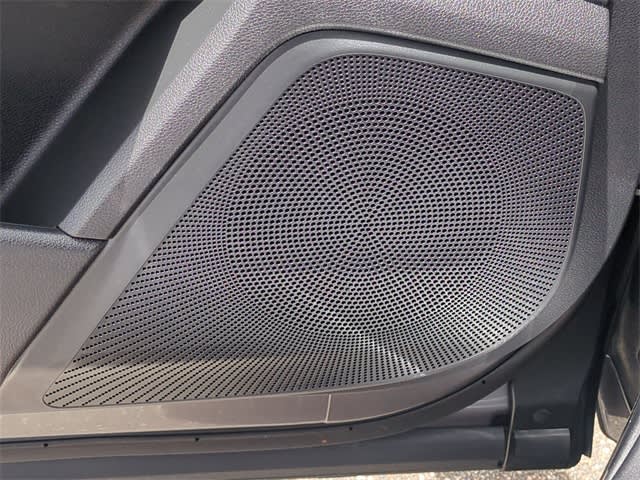 Thumbnail: 2025 Acura RDX - 36