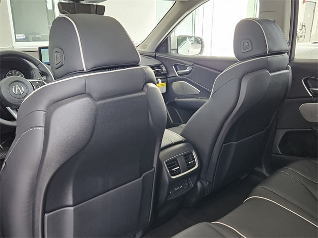 Thumbnail: 2025 Acura RDX - 13