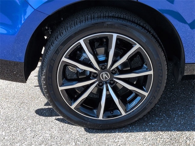 Thumbnail: 2025 Acura RDX - 8