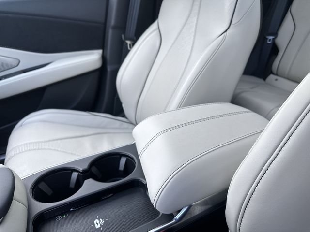 Thumbnail: 2026 Acura RDX - 35