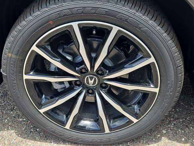Thumbnail: 2026 Acura RDX - 8