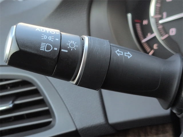 Thumbnail: 2020 Acura MDX - 35