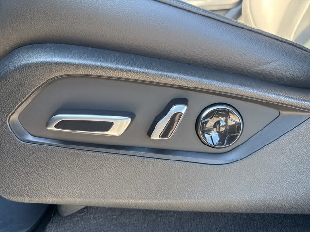 Thumbnail: 2023 Acura MDX - 21