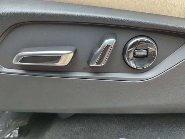 Thumbnail: 2026 Acura MDX - 27