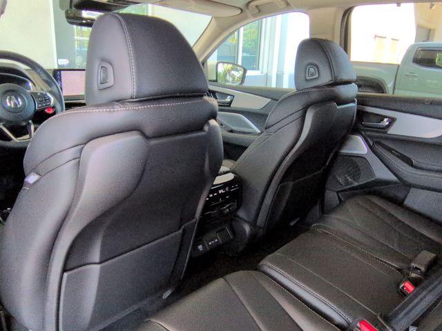 Thumbnail: 2026 Acura MDX - 13