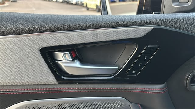 Thumbnail: 2025 Acura MDX - 21