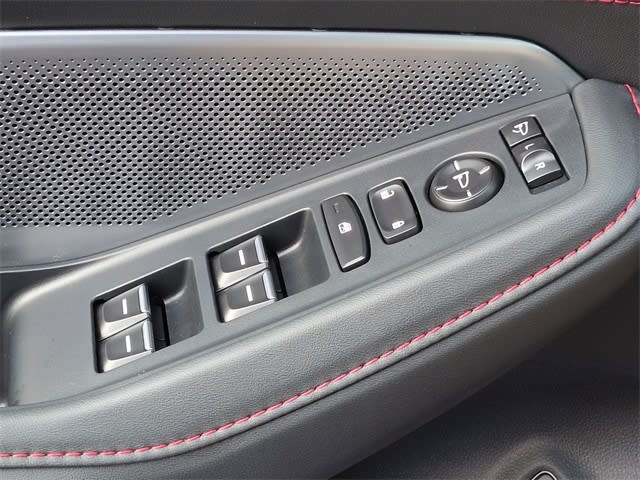 Thumbnail: 2025 Acura MDX - 42