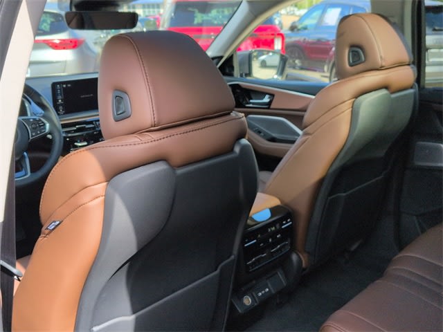 Thumbnail: 2026 Acura MDX - 12