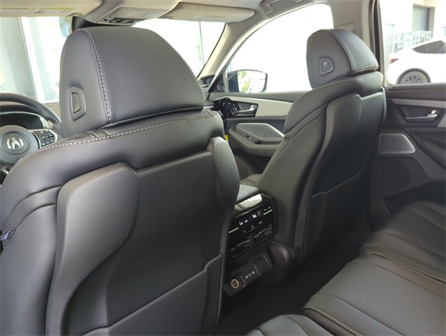 Thumbnail: 2026 Acura MDX - 12