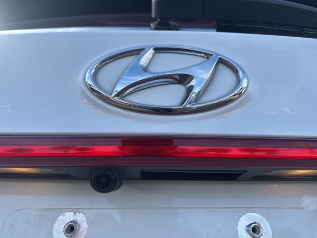 Thumbnail: 2022 Hyundai Santa Fe - 17