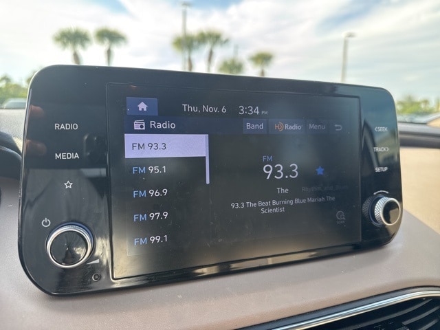 Thumbnail: 2022 Hyundai Santa Fe - 25