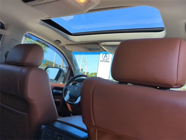 Thumbnail: 2014 Toyota Sequoia - 16