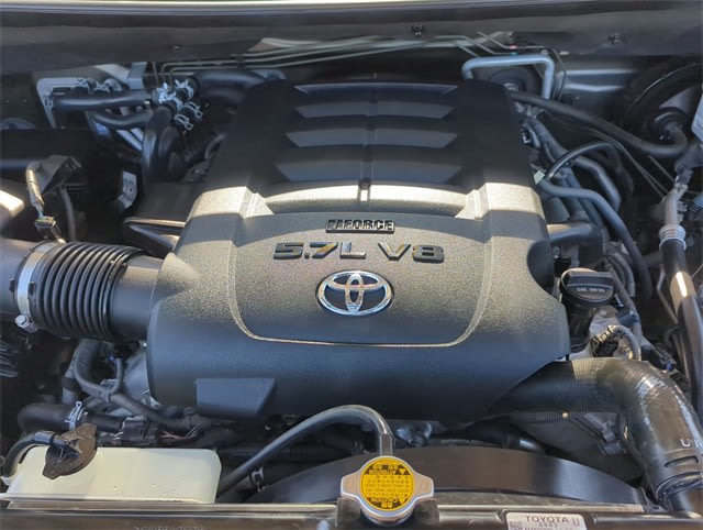 Thumbnail: 2014 Toyota Sequoia - 9